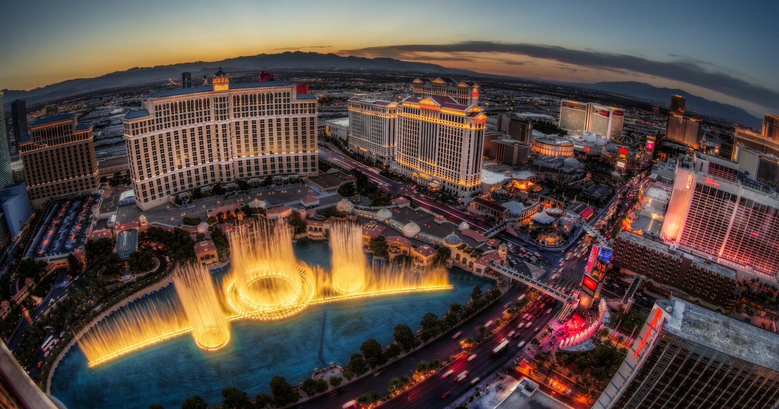 Las Vegas And A Fountain At Night Las Vegas Hotel And The Eiffel