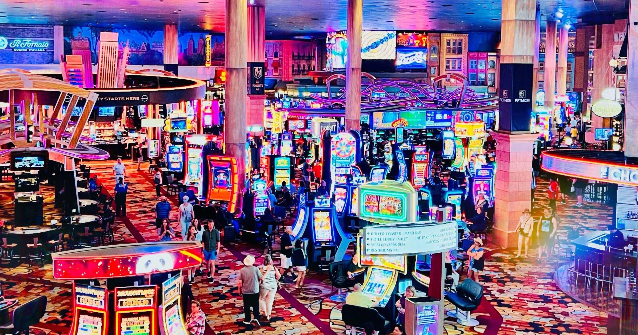 New York-New York Casino guide Las Vegas Gambling - a sea of slots