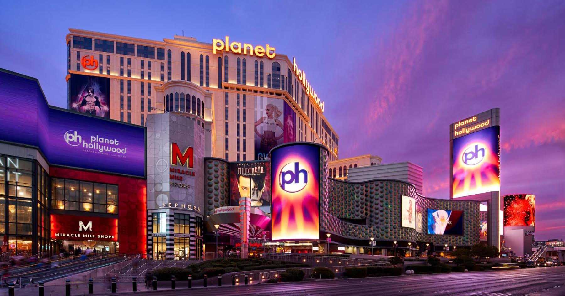 Even without a casino, the Miracle Mile Shops stay busy on the