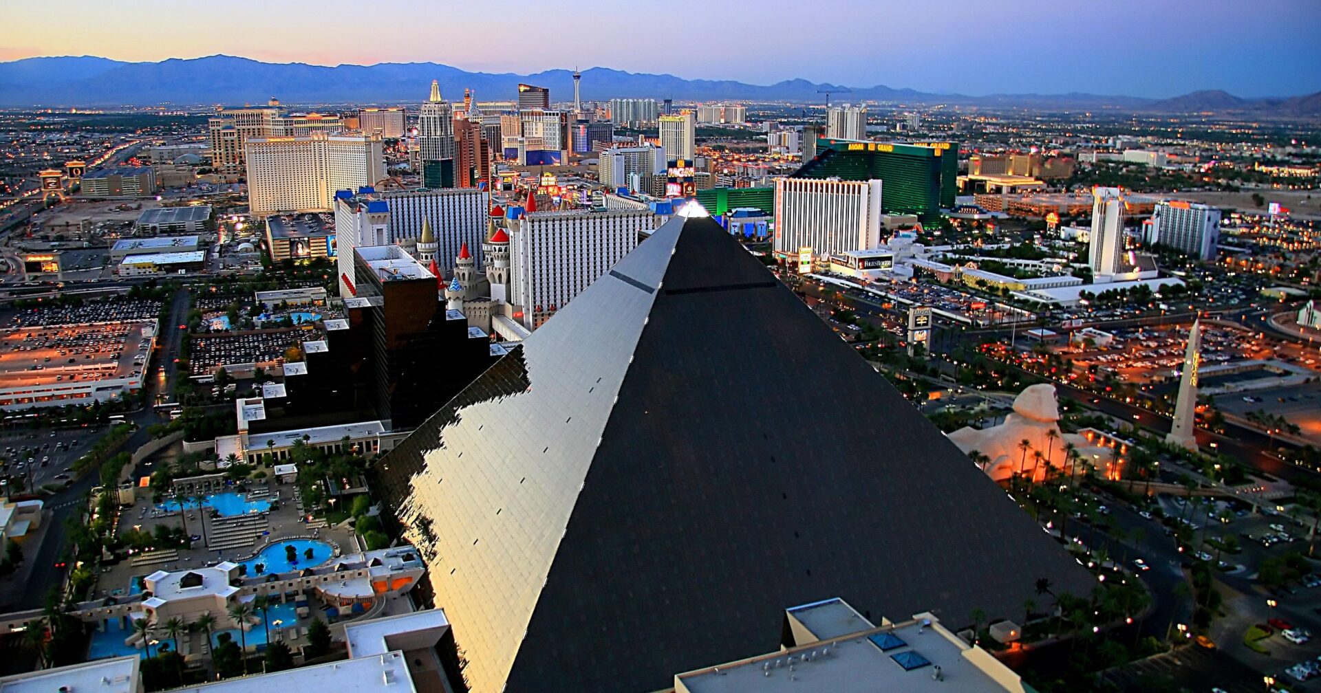 Las Vegas Strip from South - Is March a good time to visit for nice weather?
